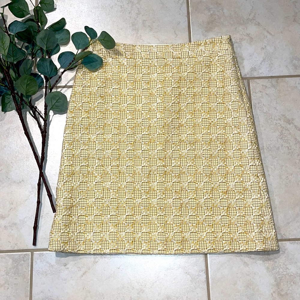BANANA REPUBLIC pencil skirt size 2